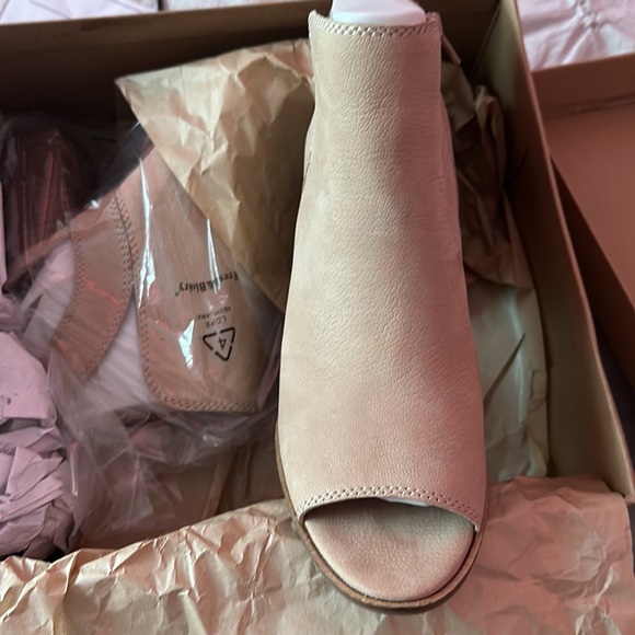 Booties Lucky Brand - Picture 2 of 3